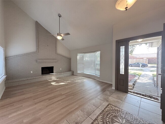 Photo - 22018 Elsinore Dr