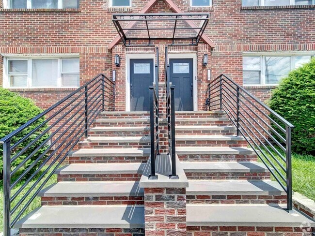 Building Photo - 1110-1112 73rd St Unit 2 Rental