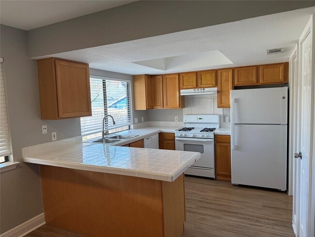 Photo - 10008 Barrington Cove