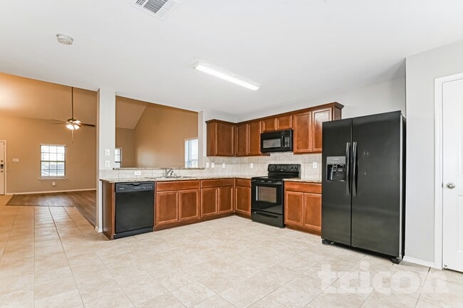 Photo - 2905 Englenook Dr