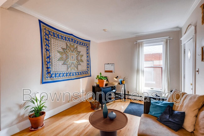 Photo - 1035 N Marion St