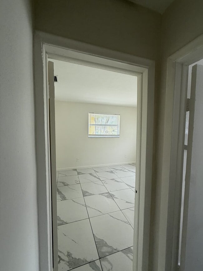 Photo - 2851 NW 15th Ct