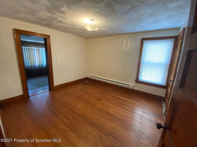 Photo - 850 N Main Ave Unit APT 2