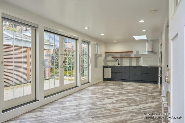 Photo - 3713 NE 15th Ave