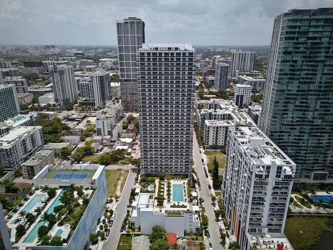 Photo - 600 NE 27th St Unit 1605