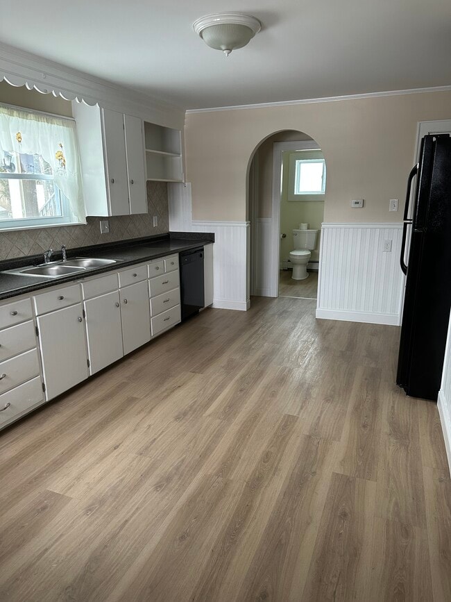 Photo - 8 Walnut St Unit First Floor