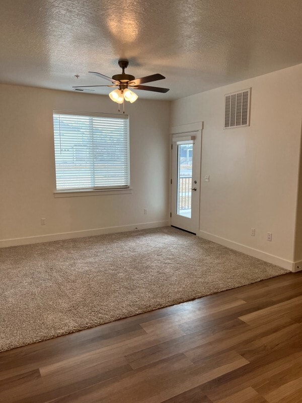 Photo - 684 N 380 W
