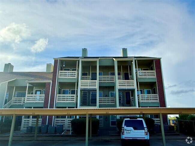 Building Photo - 500 Ferry Rd Unit 324C Rental