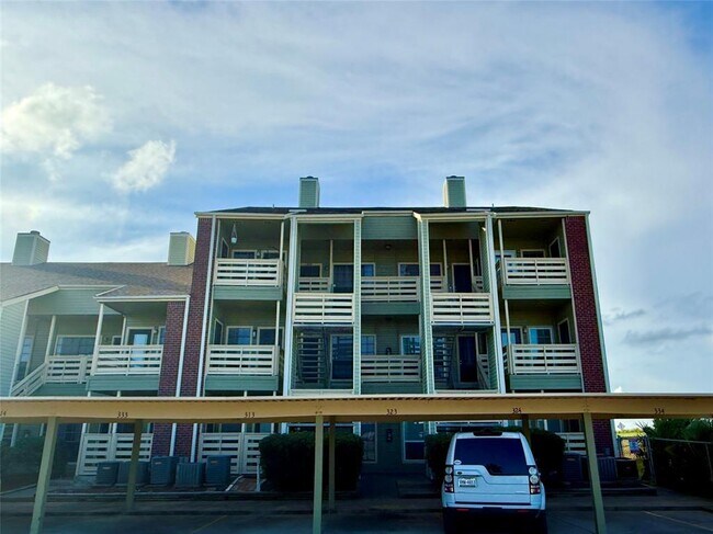 Photo - 500 Ferry Rd Condo Unit 324C