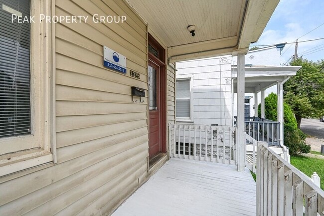 Photo - 2325 Rohs St