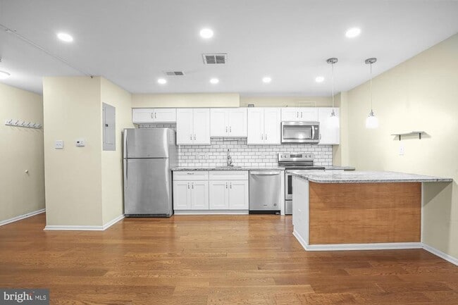 Building Photo - 306 W Wildey St Unit A Rental