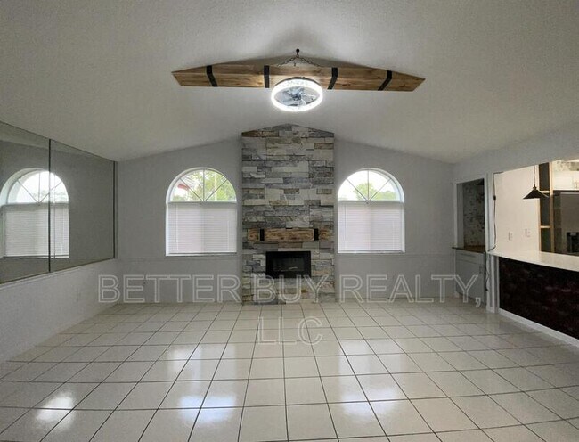 Photo - 25 Plainview Dr Unit B