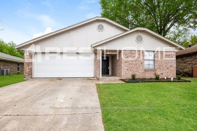 Building Photo - 623 Allencrest Dr