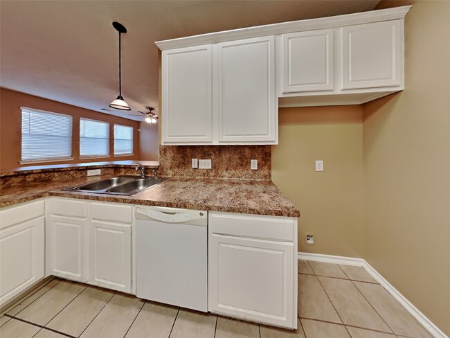 Photo - 6220 Stoney Creek Dr