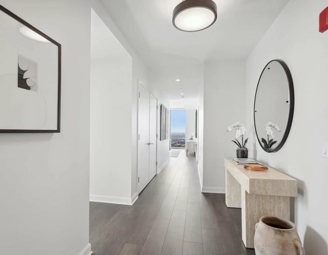 Photo - 122 N Green St