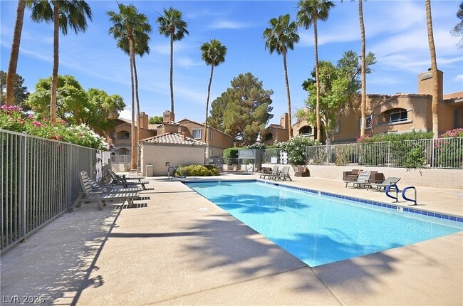 Building Photo - 220 Mission Catalina Ln Unit 207