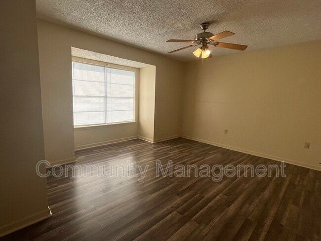 Photo - 5137 Weston Unit Apt C