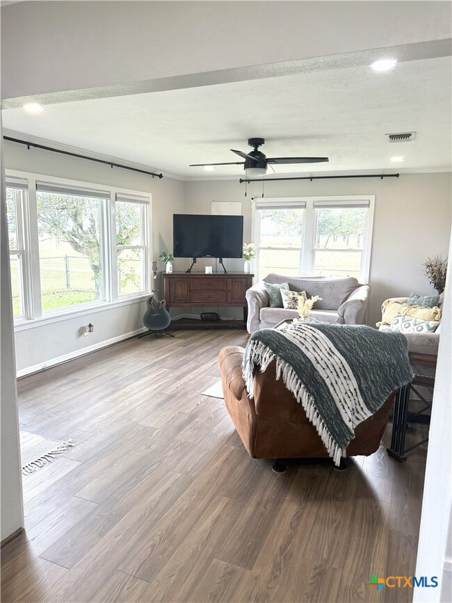 Photo - 1045 Arnold Rd