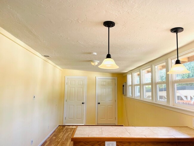 Photo - 867 Unit Studio