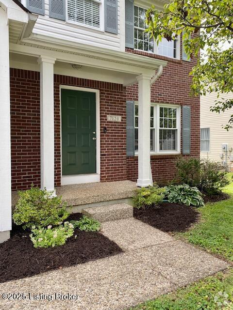 Building Photo - 7120 Orchard Lake Blvd Rental