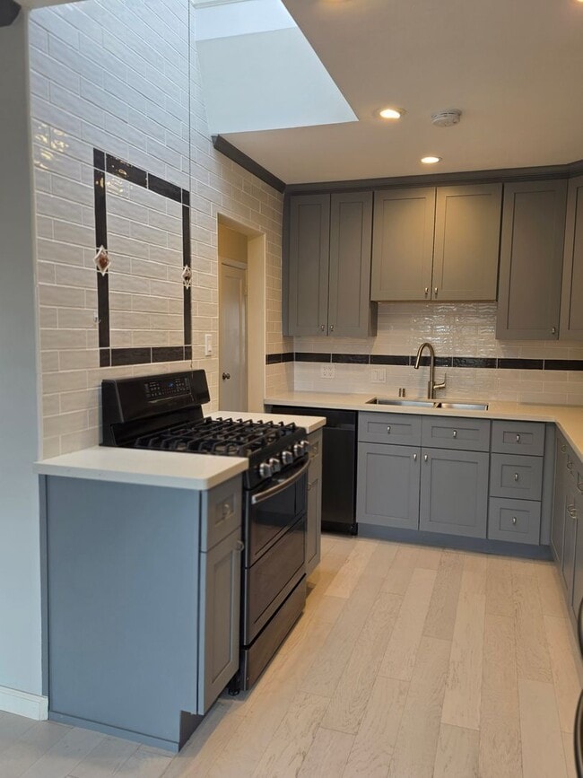 Photo - Remodeled Home 2 Blocks from Ocean Beach