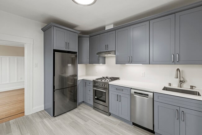 Building Photo - 81 Hoff St Unit B1