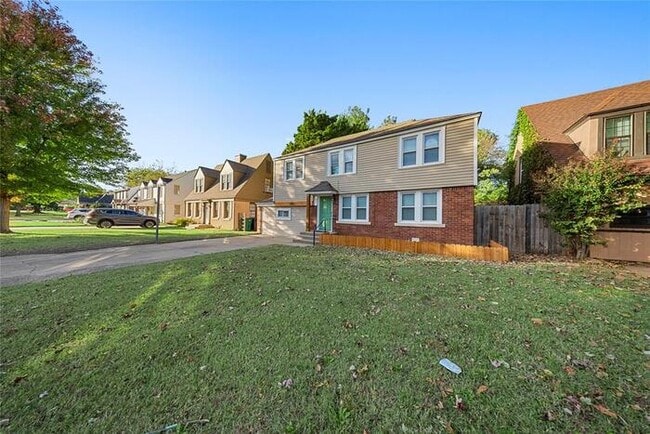 Photo - 2421 NW 18th St