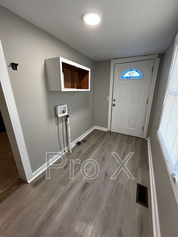 Photo - 501 E Washington St