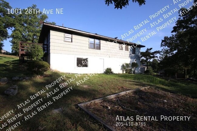 Photo - 1001 28th Ave NE