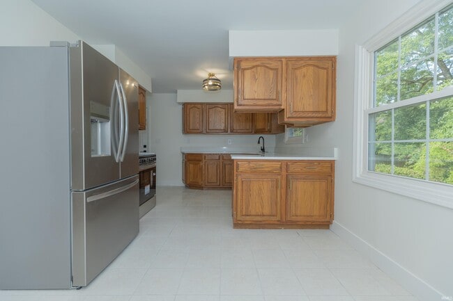 Photo - 711 Carole Dr