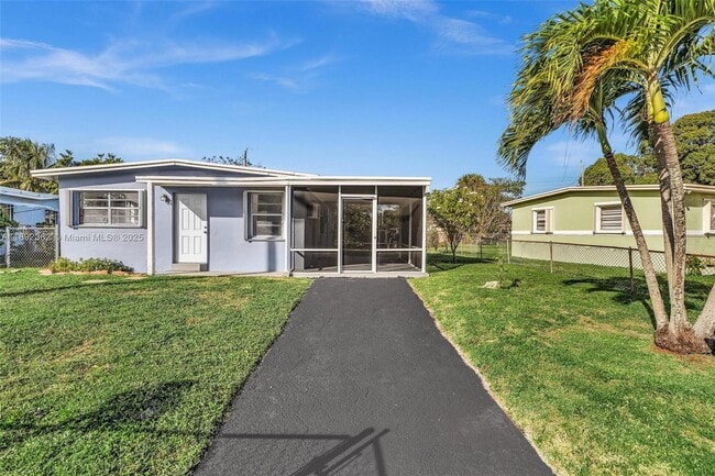 Photo - 137 NW 29th Ave