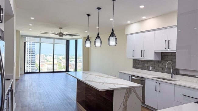 Photo - 1 Beach Dr SE Unit 2512