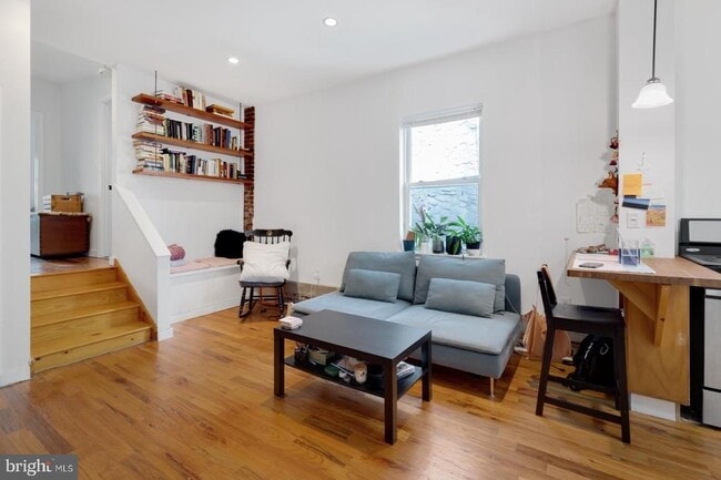 Photo - 2049 E Susquehanna Ave Apartment Unit 3