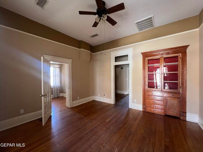 Photo - 108 W Nevada Ave