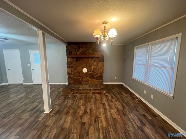 Photo - 212 Cherry St NW