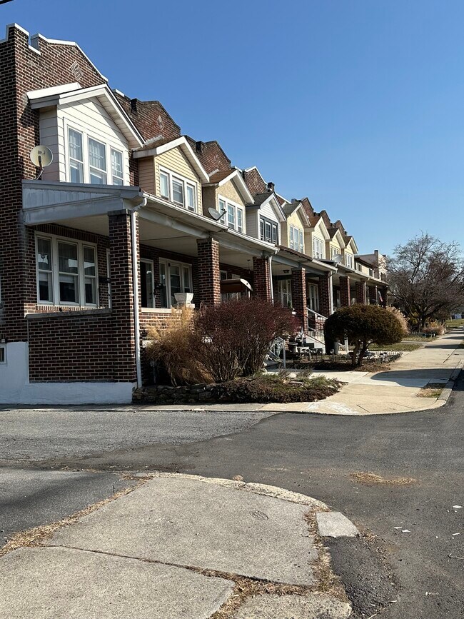 1933 W Cedar St Rental Casas en Alquiler Allentown, PA