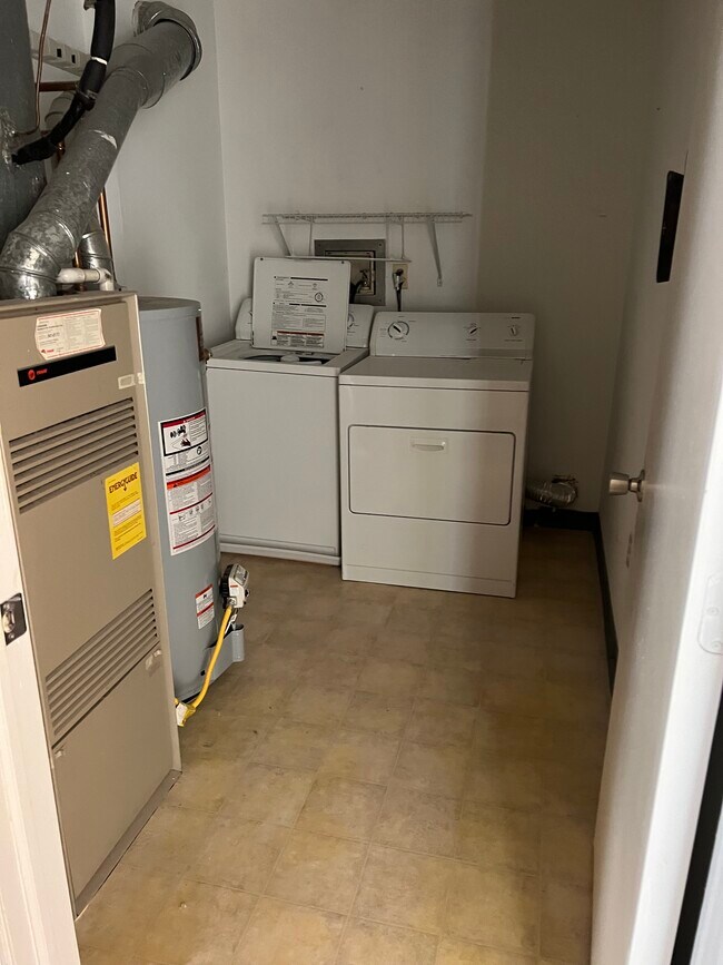 Photo - 70 Willow Ct Unit 70