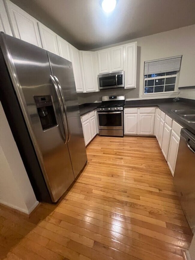 1053 Maiden Ln Unit 1053