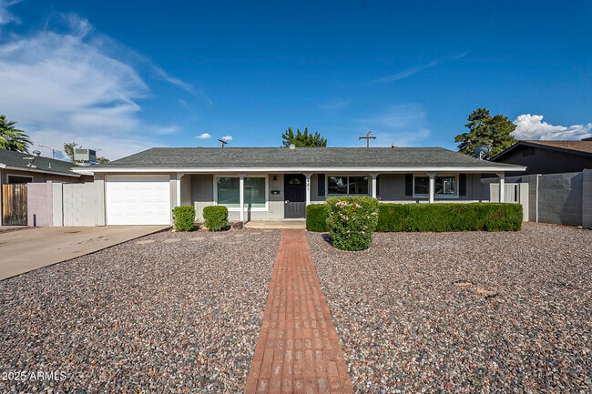 Photo - 481 N Sunset Dr