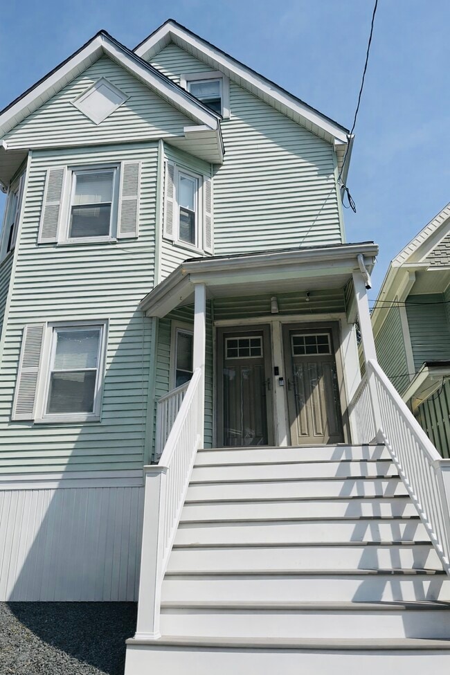 Photo - 23 Rockland St Unit 23 Rockland Street