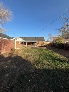 Photo - 1971 Roslyn St