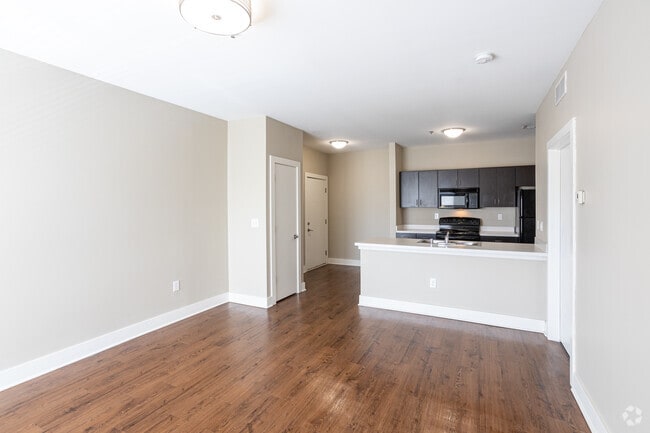1BR, 1BA - 610 SF - Living Room - Park Edge Apartments