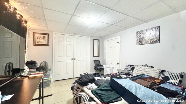 Photo - 560 Gillies St