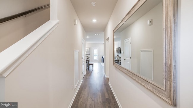 22 Peregrine Way
