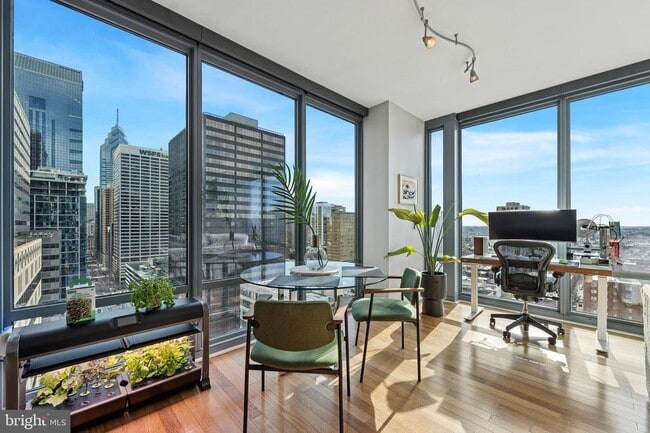 Photo - 2101 Market St Unit 2306