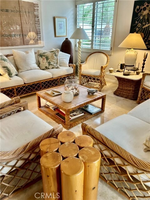 Building Photo - 170 Avenida Majorca