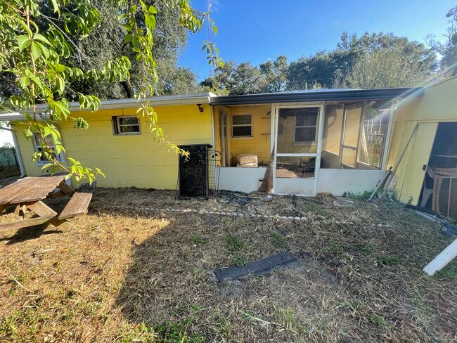 Photo - 2812 Ernest St