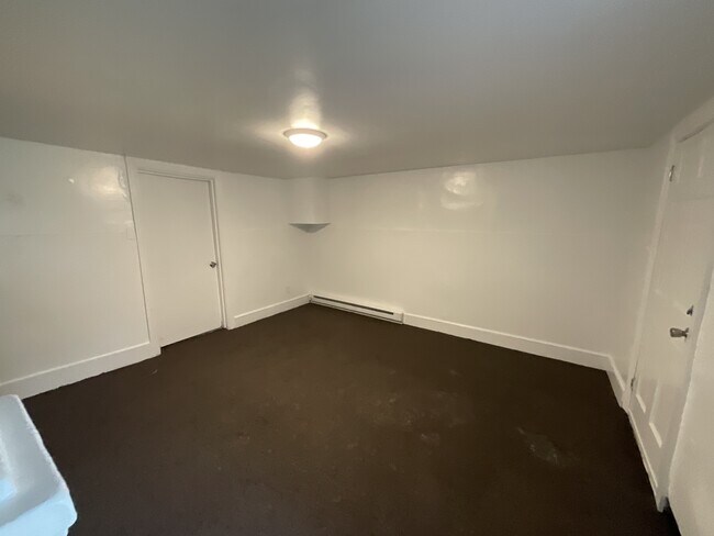 Photo - 334 S 3rd St