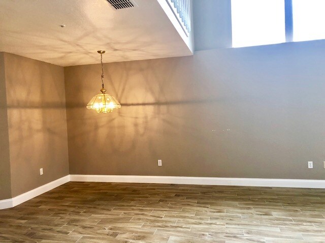 Photo - 1840 Bachman Way