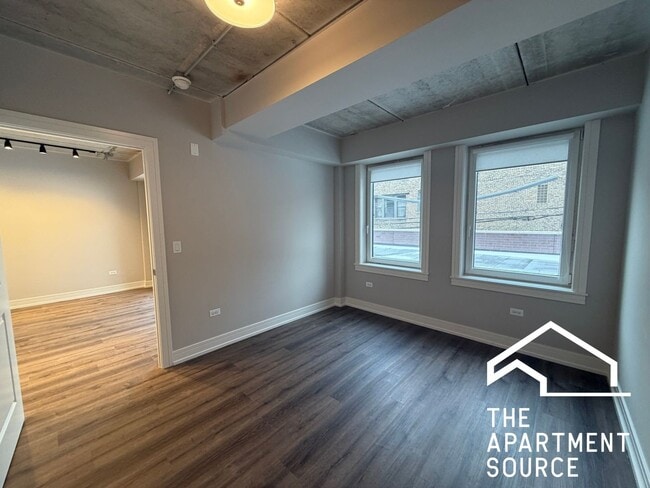 Photo - 952 W Carmen Ave Unit 952 West Carmen Avenue